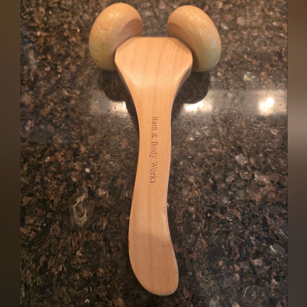 Bath & Body Works Natural Wood Handheld Massager